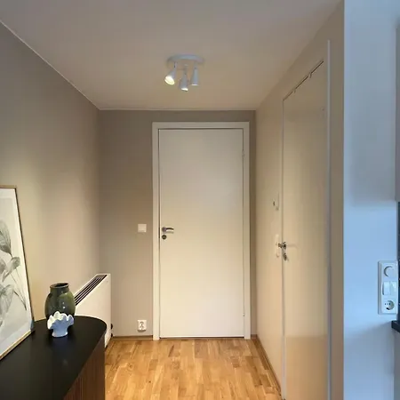 Moderne Med Terrasse Og Parkering Апартаменты